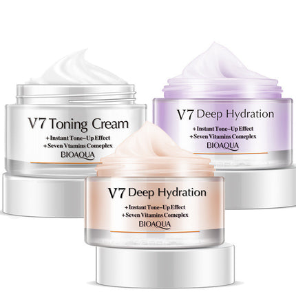 V7 Deep Hydration and Toning Cream